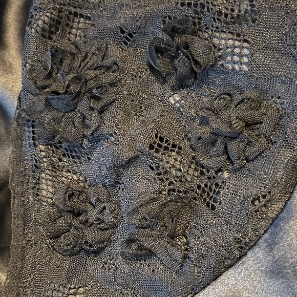 NWT ZARA SATIN LACE EMBROIDERY TOP SIZE XXL - Picture 10 of 15